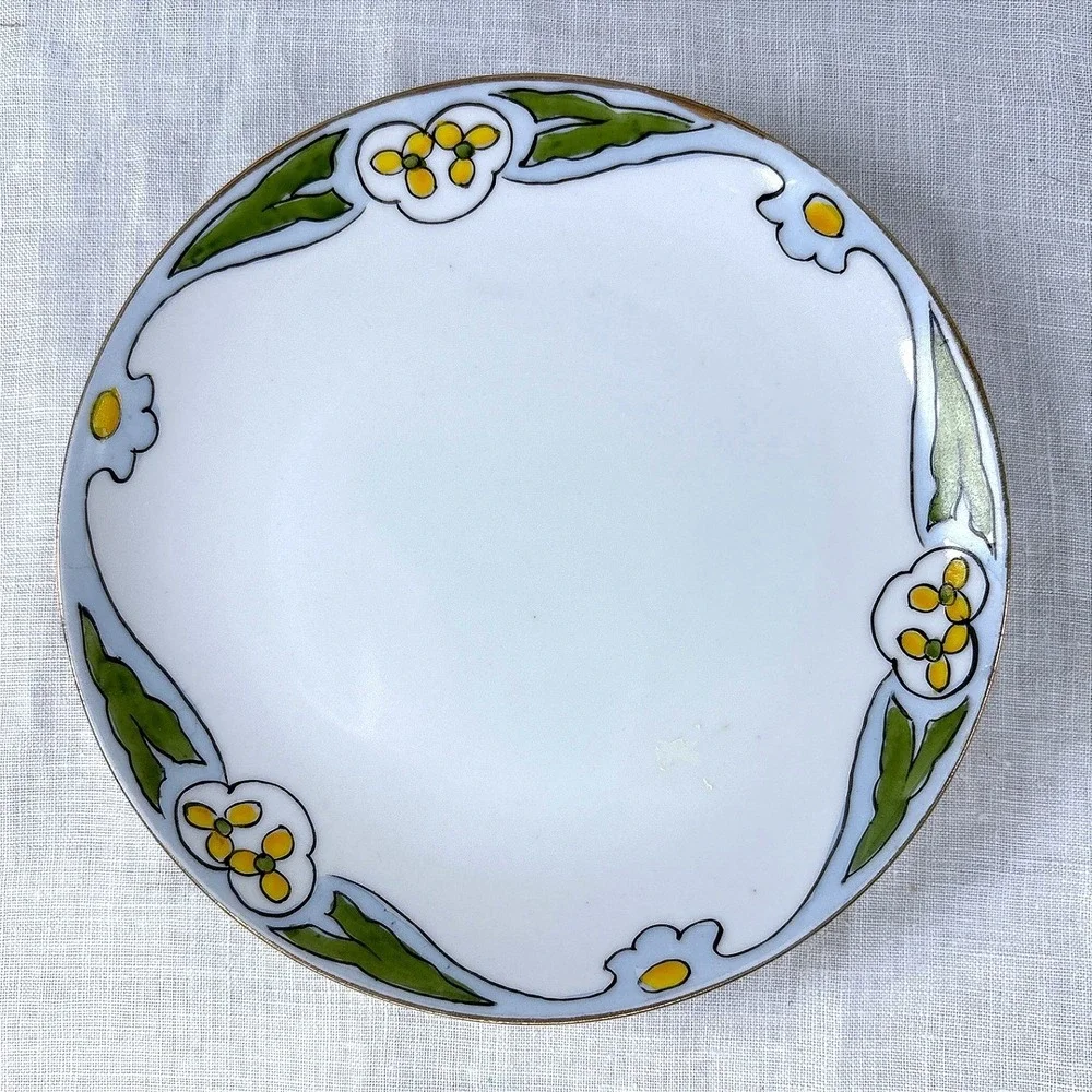 Vintage Royal Nippon Hand Painted Floral Porcelain Plates Set of 3 Japan